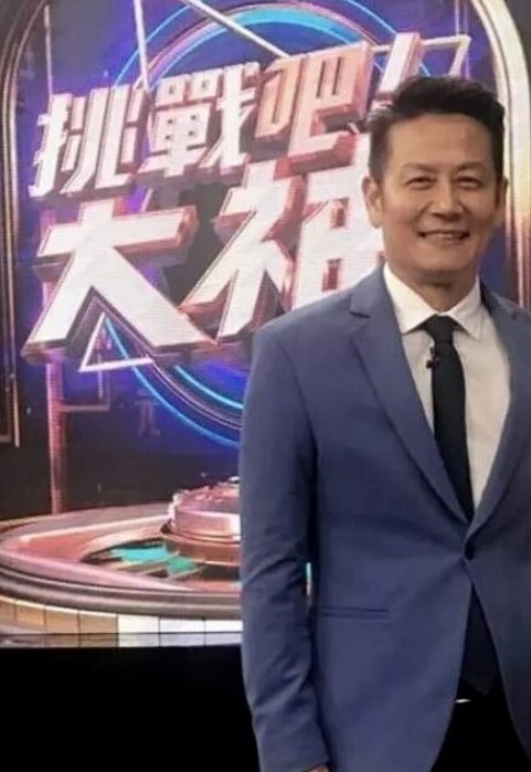 口交颜射少妇自拍口交吞精 - 中学老处女海报